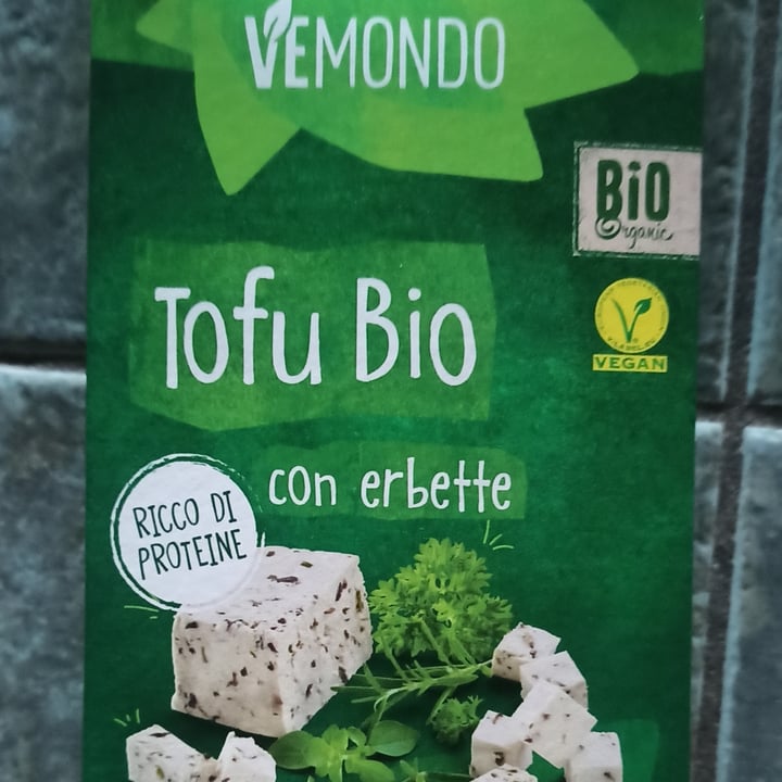 photo of Vemondo  Tofu alle erbe shared by @valentinasofia on  08 Aug 2022 - review