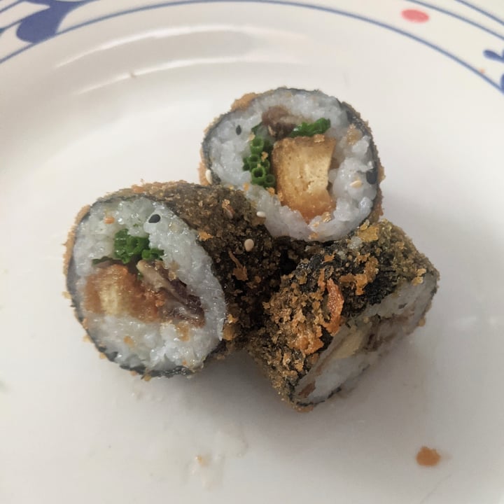 photo of Jiro Sushi - Sucursal Urquiza Makis Vegan Hot shared by @kndyd on  28 Aug 2021 - review