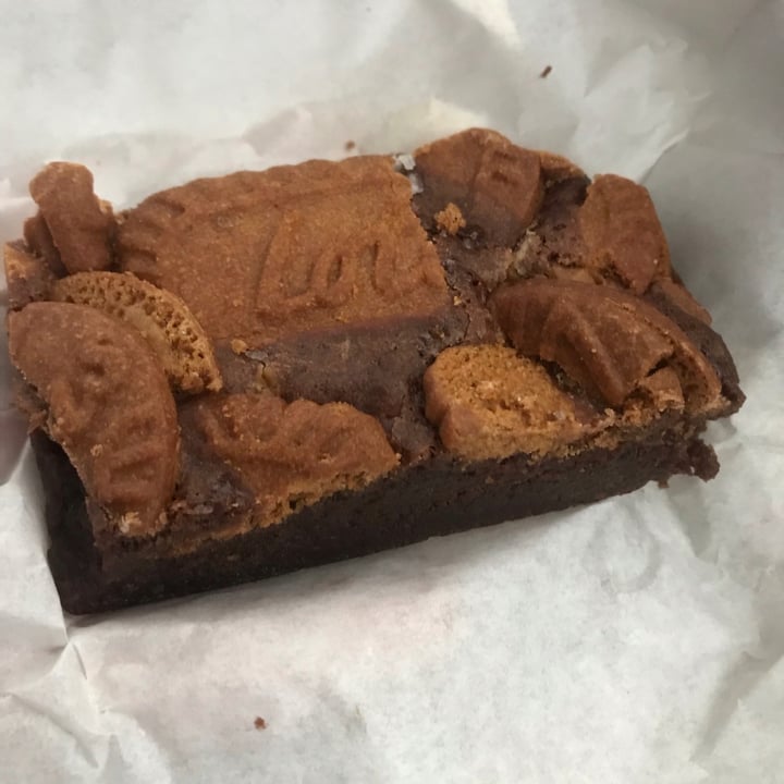 photo of Coffee in the Wood Fully loaded vegan Lotus brownie shared by @vegansuttonmama on  07 Nov 2020 - review