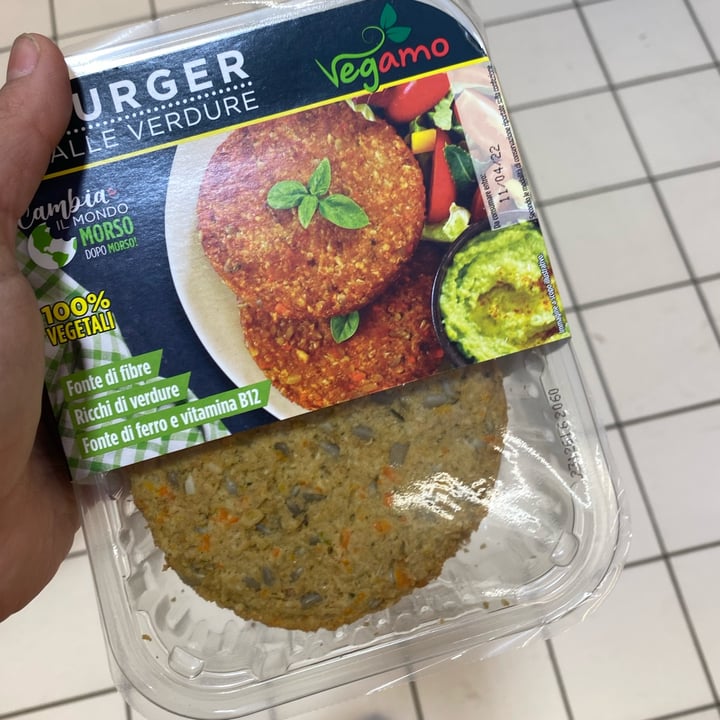 review photo of Vegamo Burger alle verdure shared by @alexamaimeri on 23 Mar 2022 - review