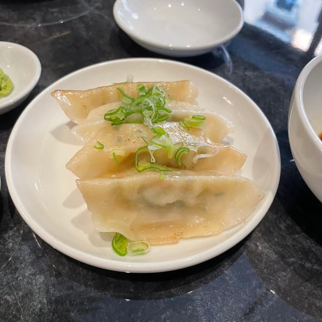 菜肴“Gyoza di verdura”的照片