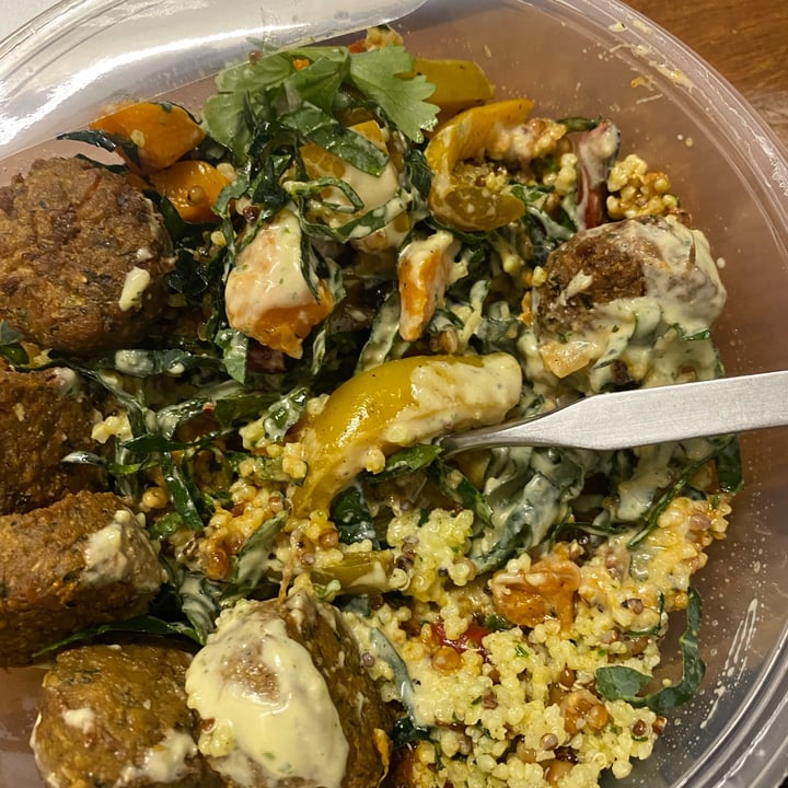 photo of Woolworths Food Falafel & Ancient Grain Booster Bowl shared by @cathcart on  04 Oct 2022 - review