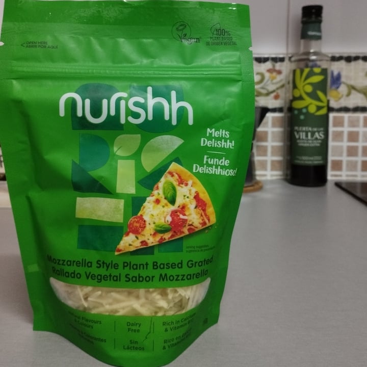review photo of Nurishh Queso rallado estilo mozzarella shared by @lalagbert on 29 Nov 2022 - review