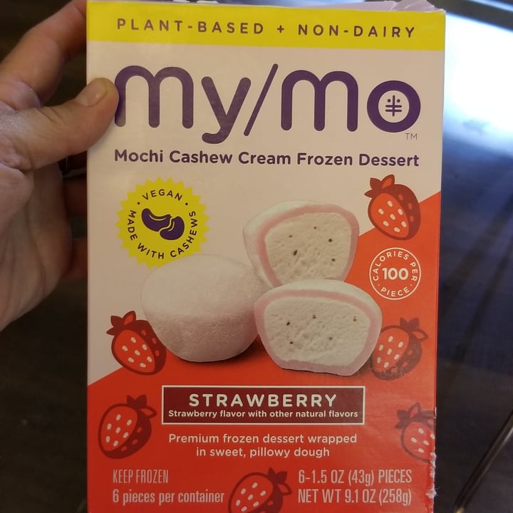 photo of My/Mo Mochi Cashew Cream Frozen Dessert Strawberry shared by @anniemae23 on  25 Aug 2021 - review