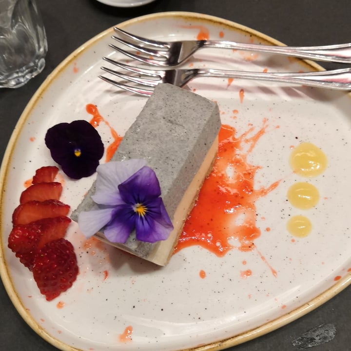 photo of Mama-ya Ramen Dessert tipo cheesecake con tofu shared by @aliiii on  06 Apr 2022 - review