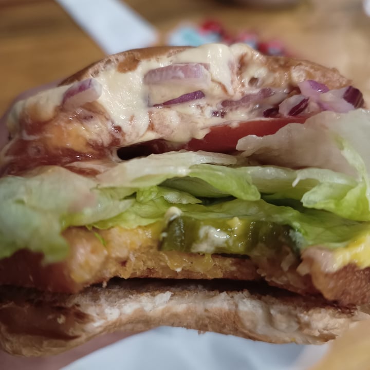 review photo of Hasta la Vegan, Burger! Preferido shared by @lucasprimon on 14 Dec 2022 - review