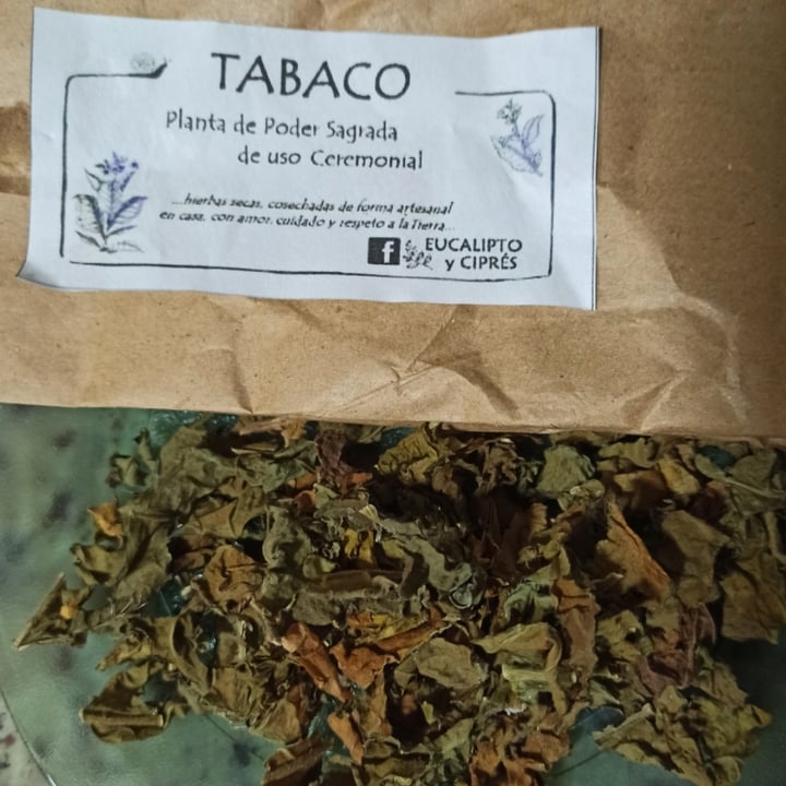 photo of Eucalipto y ciprés Tabaco en hojas shared by @nachuquiroz on  09 Jun 2020 - review