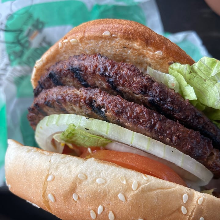photo of Burger King Impossible Whopper shared by @bettiecriesalot on  01 Jun 2020 - review