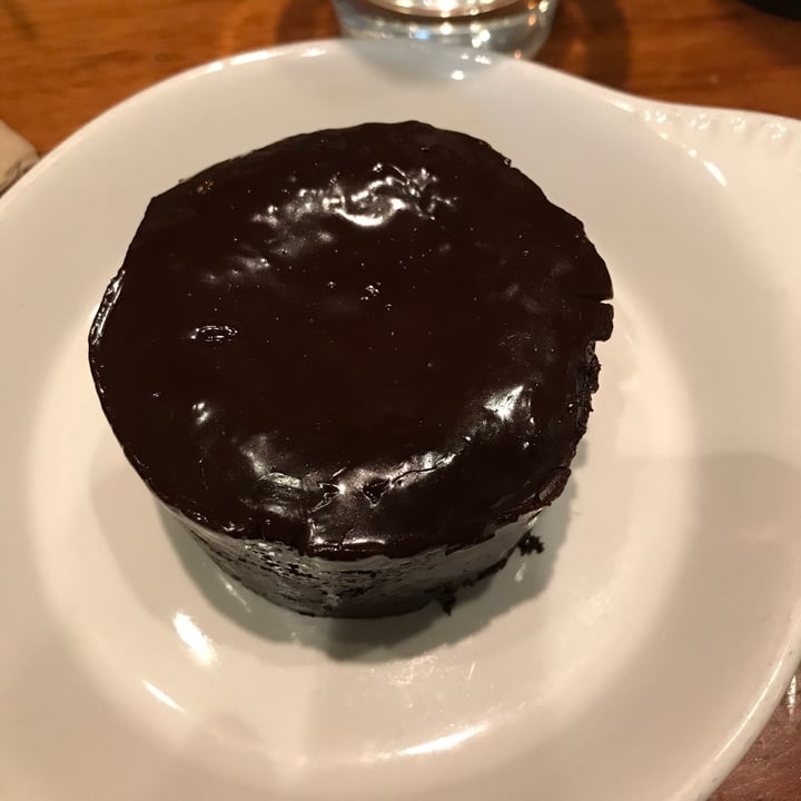 photo of Bareburger Flourless Chocolate Cake shared by @izoldat on  19 Apr 2021 - review