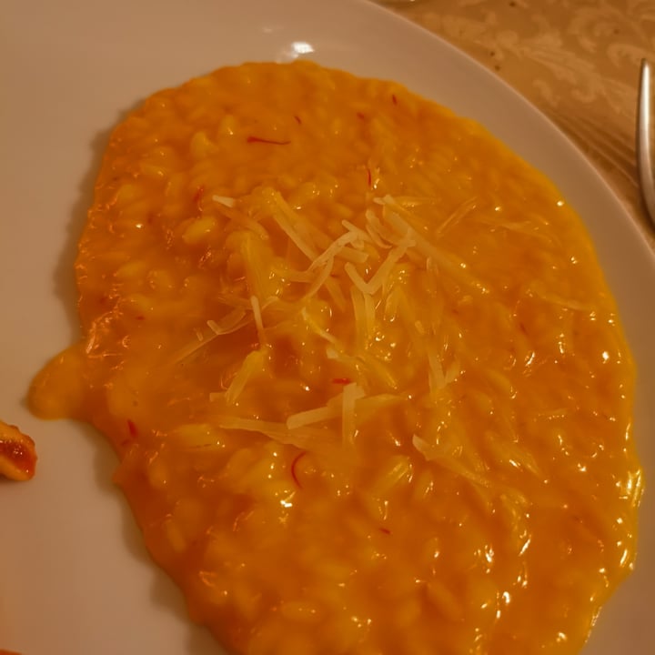 review photo of Agriturismo Mulin Visconti Risotto Con Gli Stimmi Di Zafferano shared by @miloz87 on 24 Oct 2022 - review