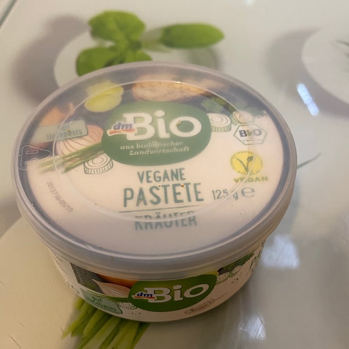 photo of dmBio Vegans Pastete Kräuter shared by @greenhappy on  05 Jan 2021 - review