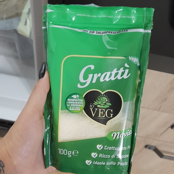 photo of ioVEG Formaggio grattugiato shared by @ylaria on  13 Oct 2022 - review