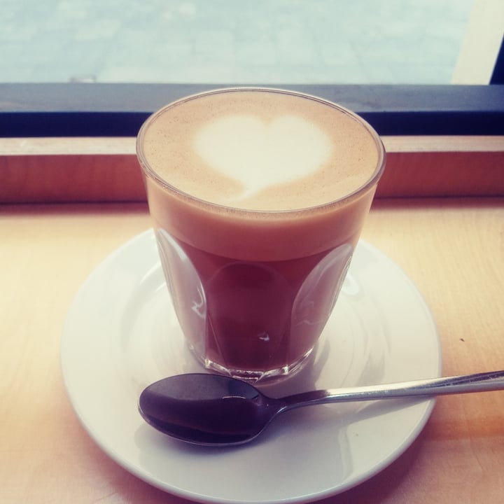 photo of Café Federal Café con leche de soja shared by @florine on  25 Jun 2021 - review