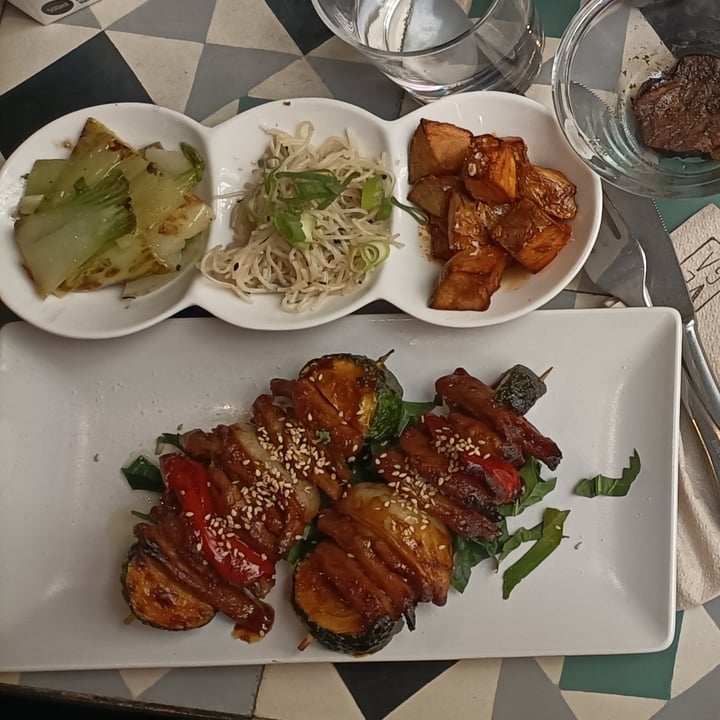 review photo of Vega Brochetas De Heura shared by @grumpyvegan on 24 Feb 2022 - review
