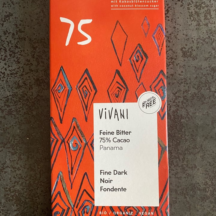 photo of Vivani Feine bitter 75%cacao Panama shared by @giusu on  13 Mar 2022 - review