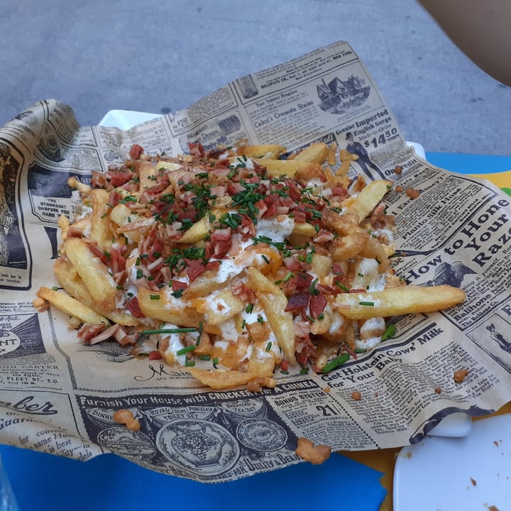 photo of Freedom Cakes Cheese Vacon Fries shared by @-iria- on  21 Sep 2021 - review