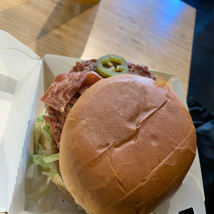 photo of Plant Power Bacon Cheeseburger shared by @kittyjones on  09 Mar 2022 - review