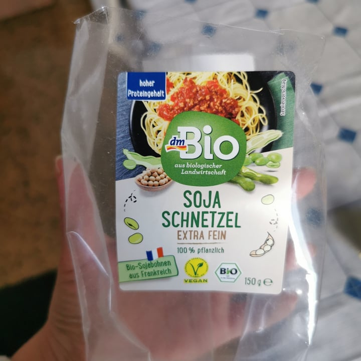 photo of dmBio Soja Schnetzel (soy meat) shared by @valentinacanepa on  17 Apr 2022 - review
