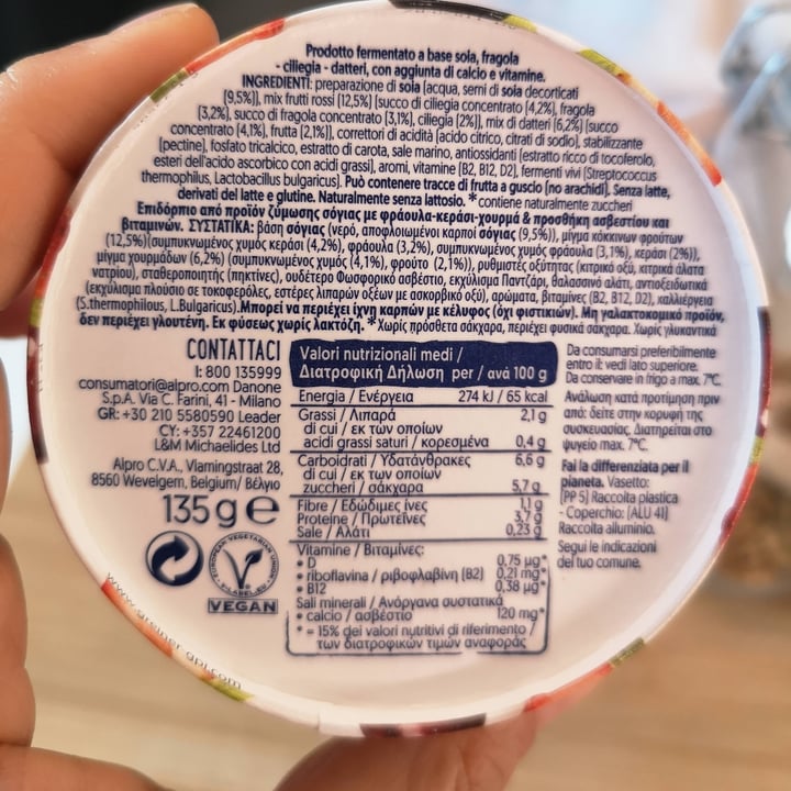 review photo of Alpro no zuccheri aggiunti frutti rossi con datteri shared by @stefi86 on 25 Oct 2022 - review