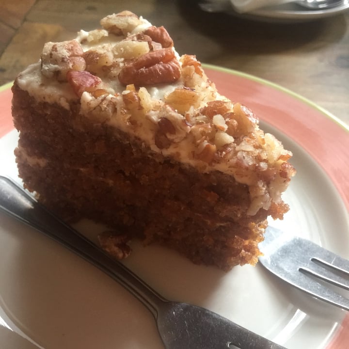 photo of Plant Carrot Cake shared by @nikkiturck on  05 Aug 2020 - review
