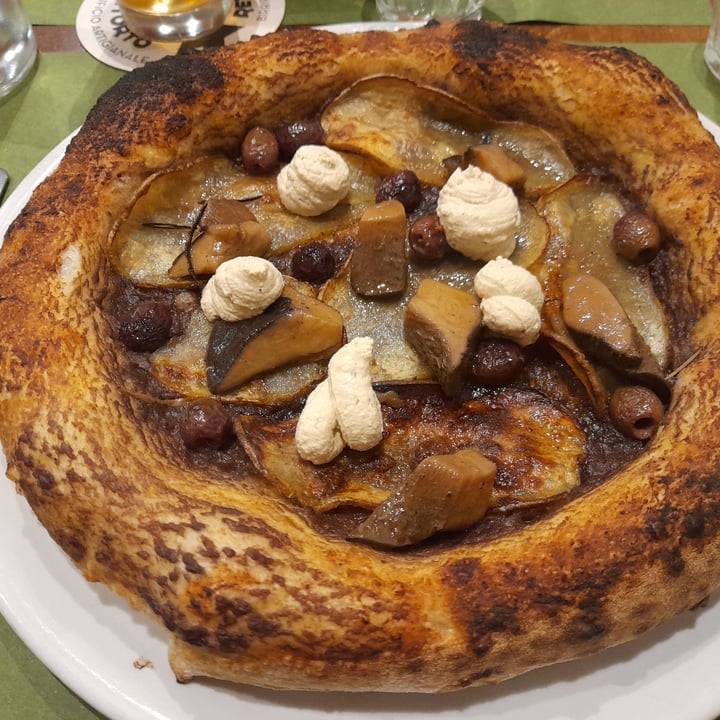 review photo of Il Rovescio Pizza Alba shared by @alessandraburzi on 15 Apr 2022 - review