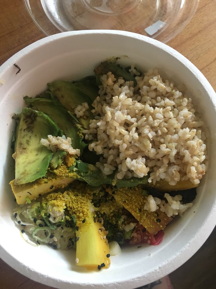 review photo of Sparaw Jugos Organicos Ensalada Poke shared by @y0gurt on 09 Jan 2020 - review