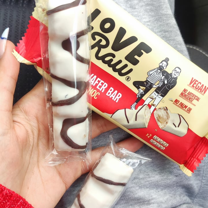 photo of LoveRaw Cre&m Wafer bar Milk Choc shared by @marinitaa on  12 Oct 2022 - review