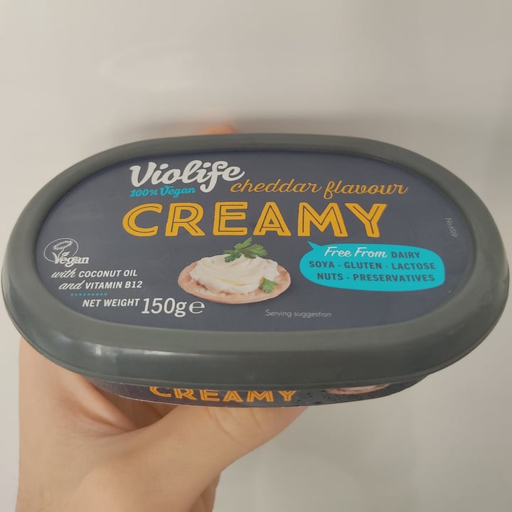 photo of Violife creamy cheddar shared by @tofublerk on  22 Sep 2022 - review