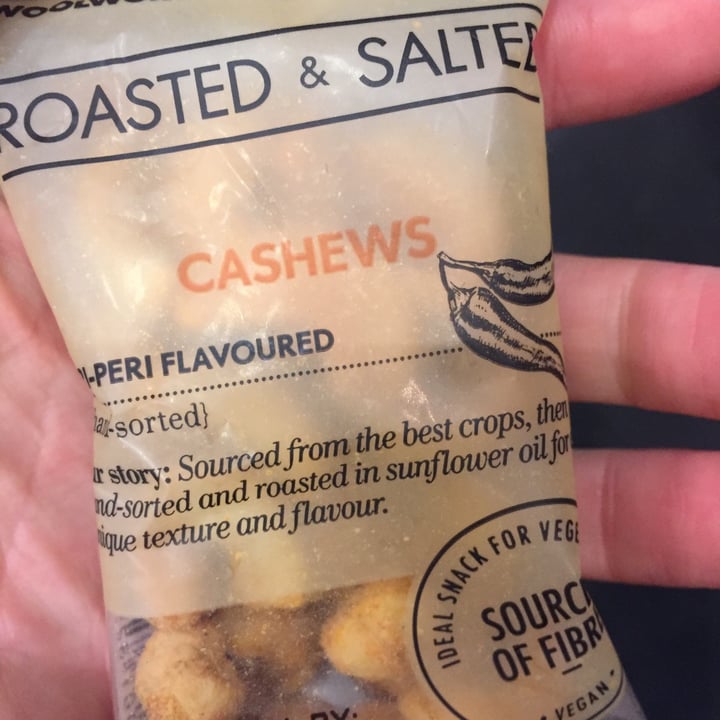 photo of Woolworths Food Cashews: Peri-peri Flavored shared by @lollygreve on  15 Aug 2020 - review