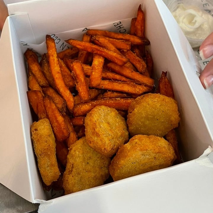 review photo of Clean Kitchen Notting Hill Chick' n Nuggets shared by @tar21i on 03 Sep 2022 - review