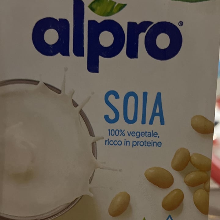 photo of Alpro 100% vegetale soia ricco in proteine shared by @cassy8 on  01 Oct 2022 - review