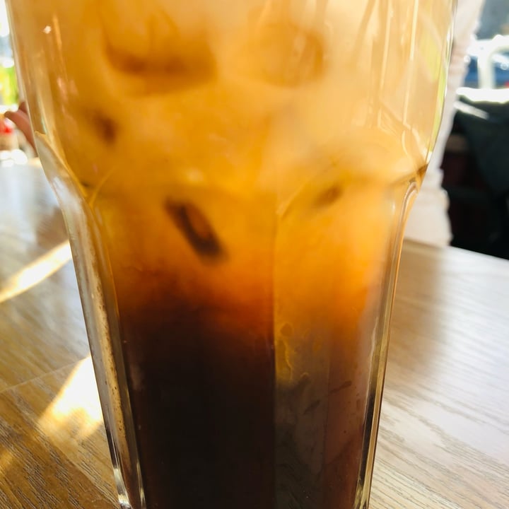 review photo of Thai Vegan III Thai Iced Tea shared by @moustachedvegan on 24 Apr 2022 - review