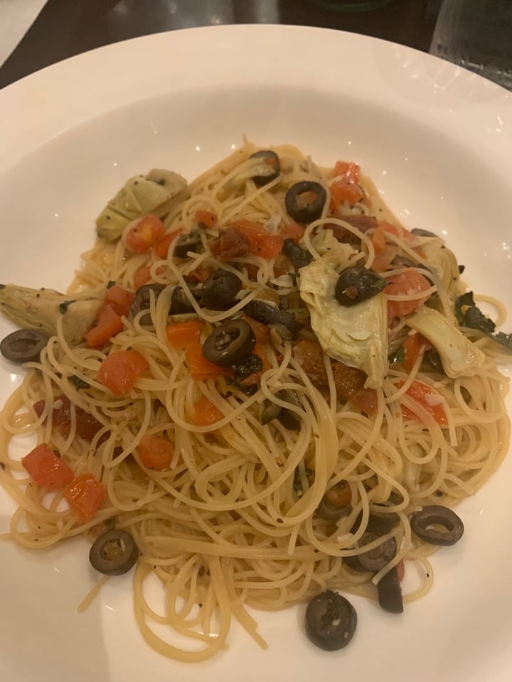 photo of Italianni's Restaurant Angel Mediterraneo shared by @katcerv on  01 Dec 2019 - review