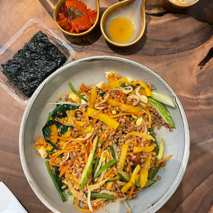 photo of Am I Addicted - Pottery Studio & V Cafe Jardin Bibimbap shared by @wjynn on  28 Sep 2022 - review