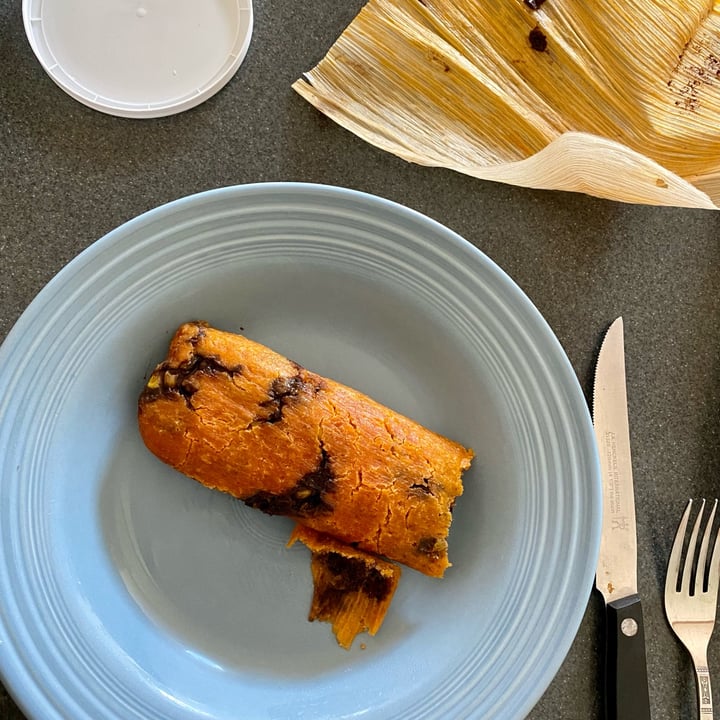 photo of Tucson Tamale Black Bean & Corn Tamale shared by @curvycarbivore on  27 Oct 2021 - review