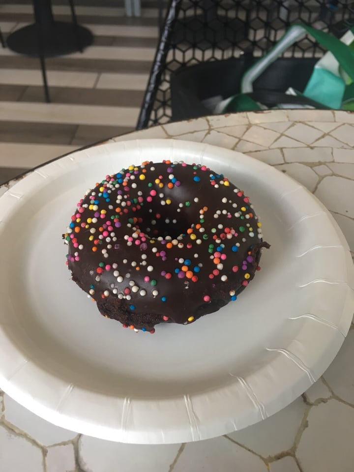 review photo of Beatnic. Fenway Earth Day Donut shared by @tofumofo on 02 Jun 2019 - review