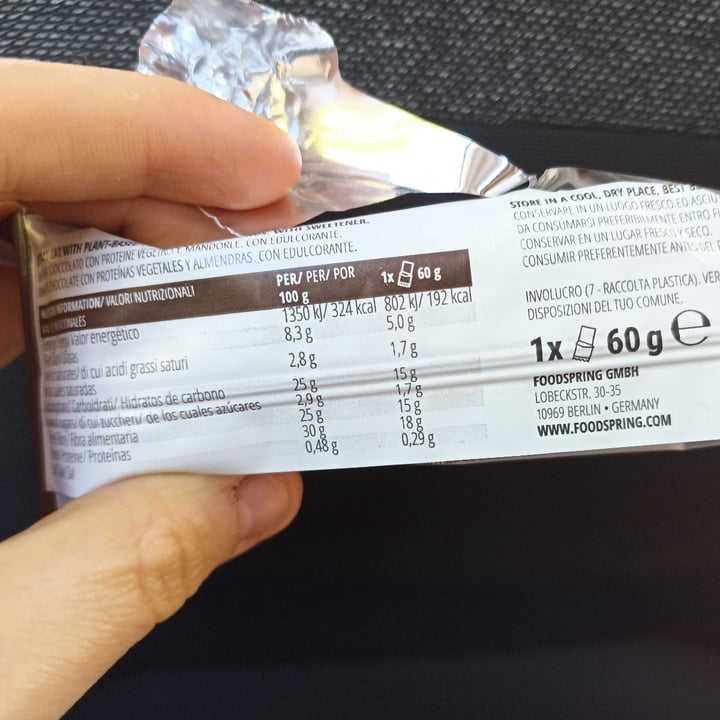photo of Foodspring protein bar chocolate almond shared by @veravegan on  02 Oct 2022 - review