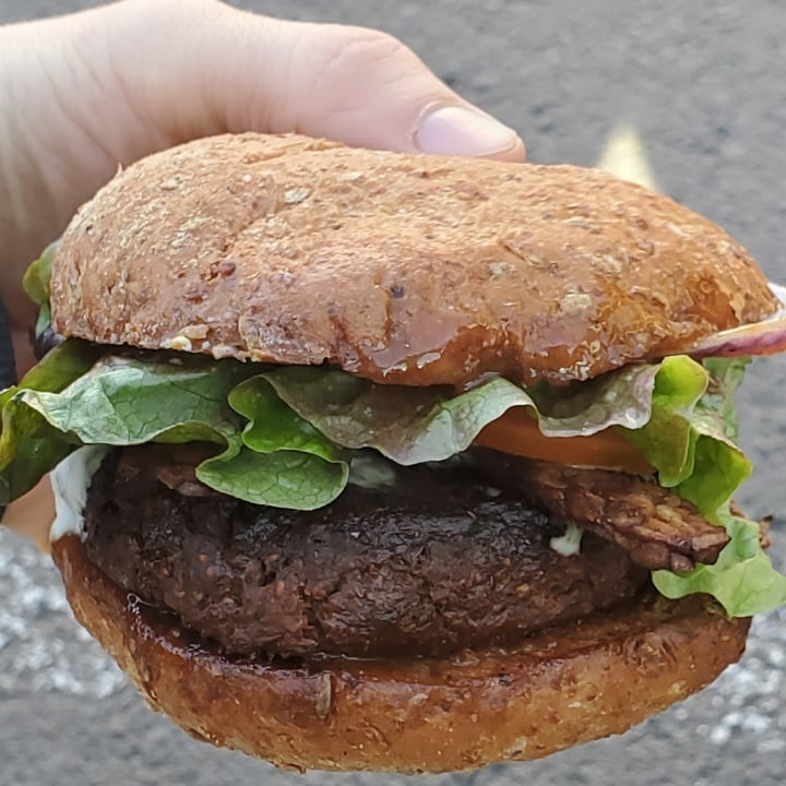 photo of Next Level Burger Hawthorne Blue BBQ Burger shared by @brtjohns on  02 Feb 2022 - review