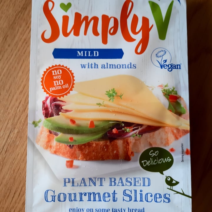 photo of Simply V Mild Plant Based Gourmet Slices shared by @gabisun on  12 Jun 2021 - review