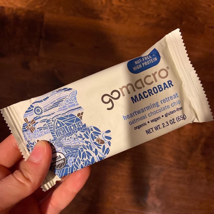 review photo of GoMacro Heartwarming Retreat Oatmeal Chocolate Chip shared by @kateloveskale on 08 Apr 2020 - review