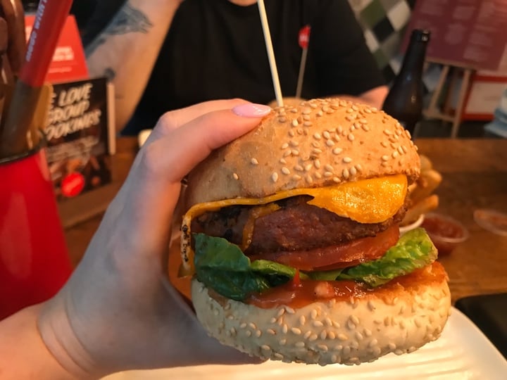 photo of Grill'd Darlinghurst, Crown St Beyond Simply Grill’d (made Vegan, With Vegan Cheese) shared by @veganxoxo on  02 Jan 2020 - review