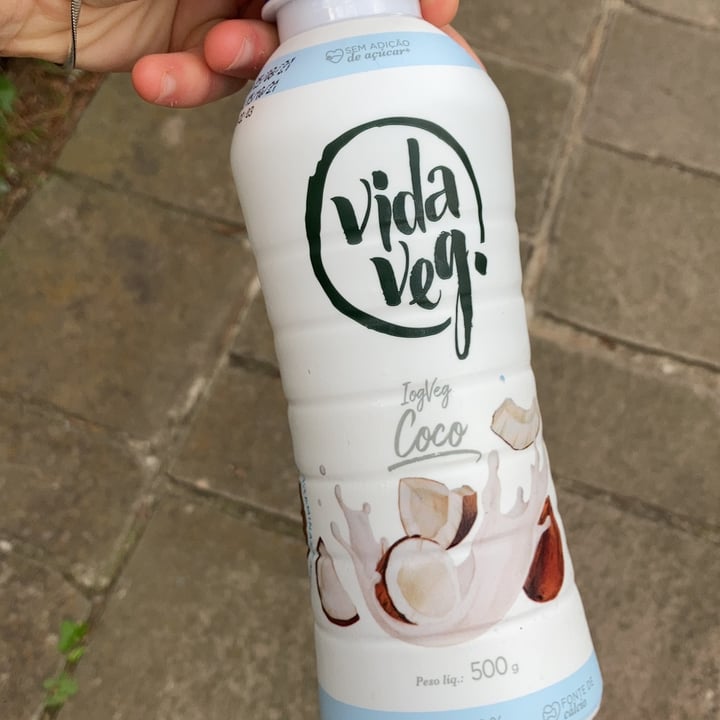 photo of Vida Veg iogurte de coco shared by @lauramores on  11 Oct 2021 - review