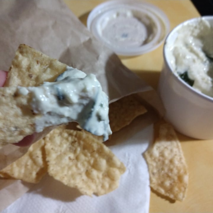 photo of Detroit Street Filling Station Spinach Artichoke Dip shared by @mynameislisa on  16 Dec 2021 - review