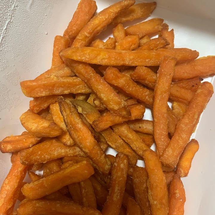photo of WS Deli Experience Store Sweet Potato Fries shared by @janelleabigail on  01 Jun 2021 - review