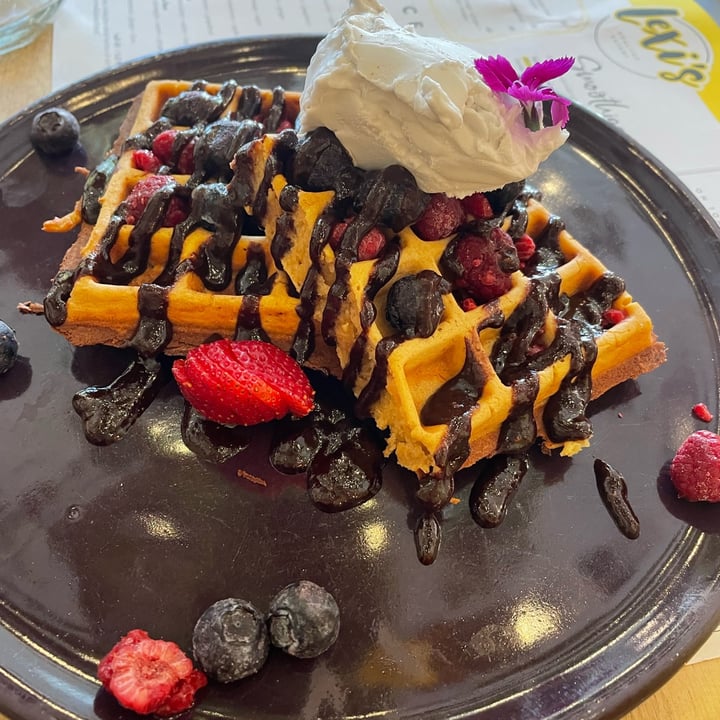 photo of Lexi's Healthy Eatery Vanilla protein waffles shared by @gillgreg on  08 Dec 2021 - review