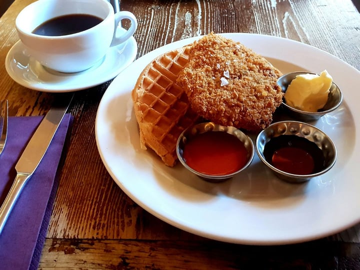 photo of Harmonium Chicken & Waffles shared by @barbaga on  18 Jan 2020 - review