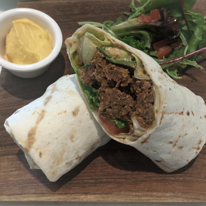 review photo of Pano Kato Grill, Pizza & Deli Karana wrap shared by @bdsc on 29 May 2022 - review