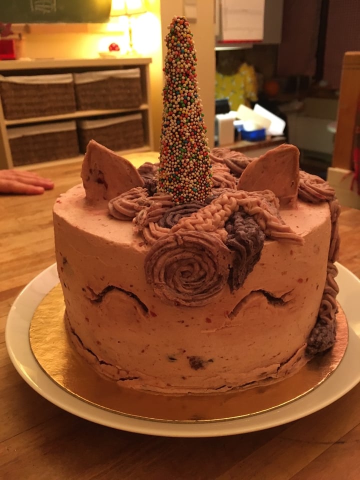 photo of Chez Malachy Belgium Unicorn Birthday Cake shared by @plantbasedhippie on  26 Feb 2020 - review