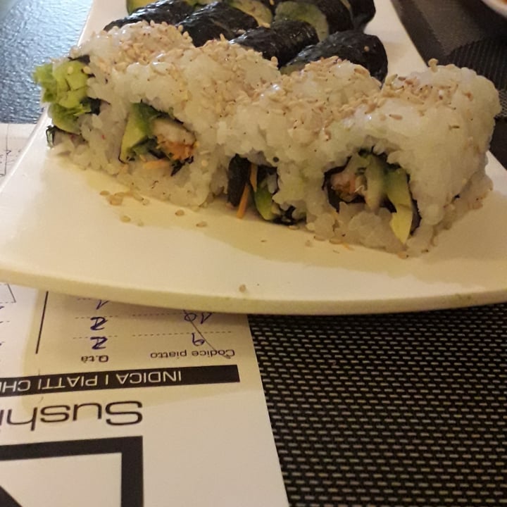 photo of Sushi Li Uramaki modificato shared by @lagio on  06 Jul 2022 - review