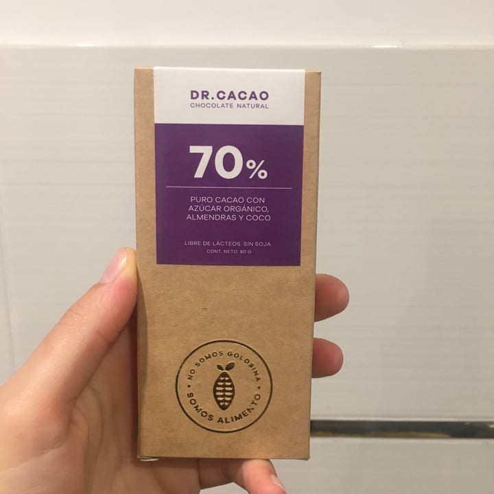 photo of Dr. Cacao Chocolate con Almendras y Coco 70% shared by @camivaccalluzzo on  29 Apr 2021 - review